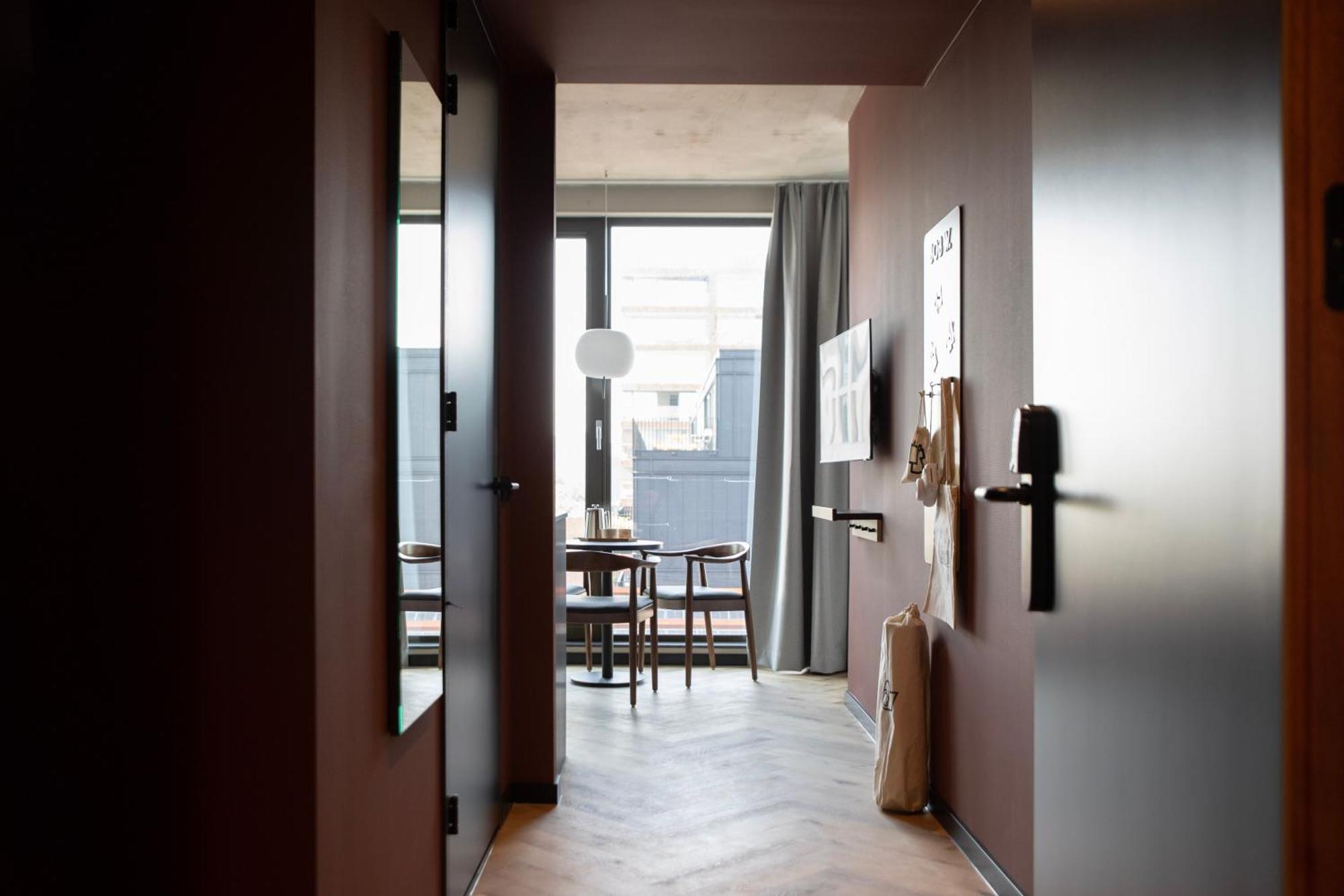 Bob W Amsterdam Noord Lejlighedshotel Værelse billede