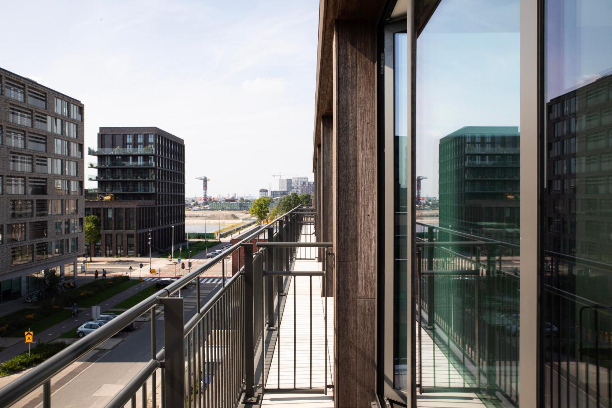 Bob W Amsterdam Noord Lejlighedshotel Værelse billede